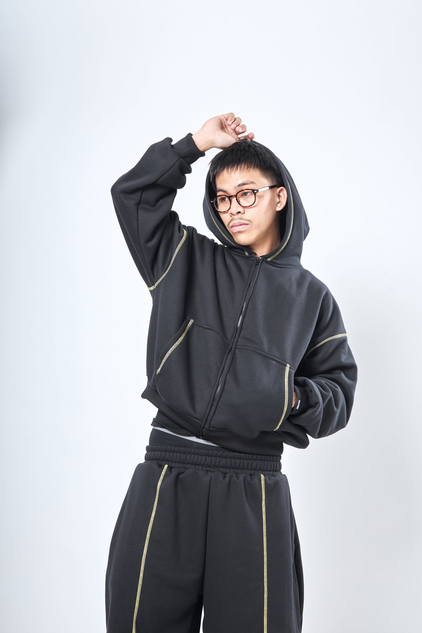 Full Zip - Black