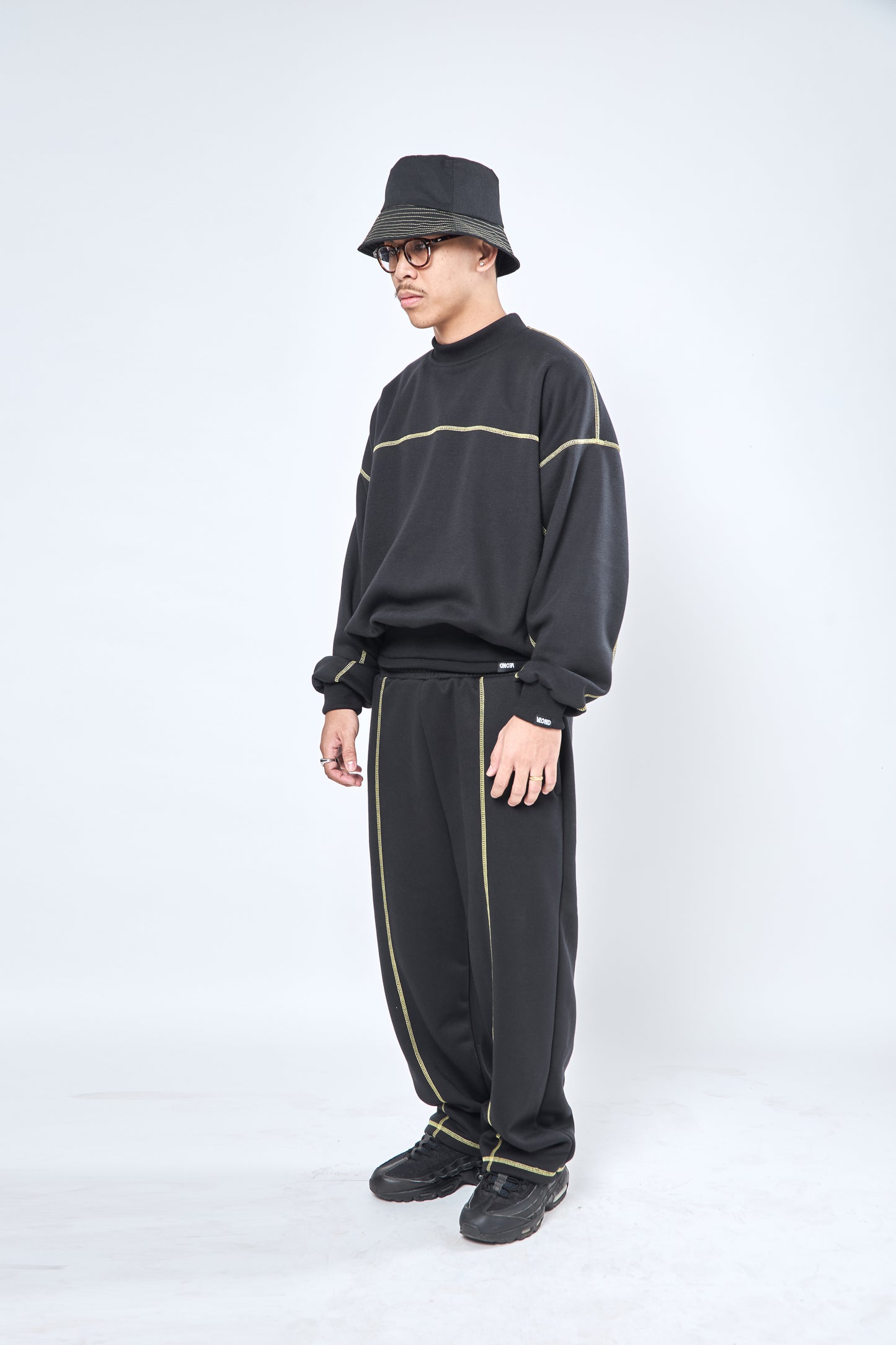 Pullover - Black