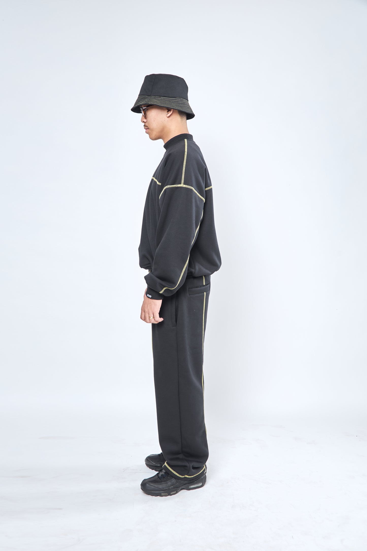 Pullover - Black